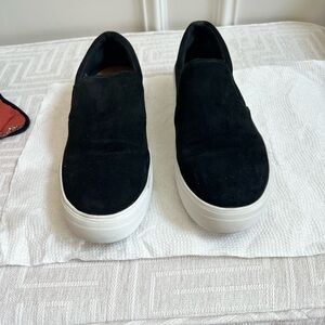 Steve Madden  Gills slip on black suede shoe